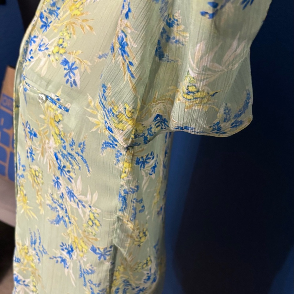 🌼2/$40 🌼KUT from the Kloth NWT Floral Print Chiffon Button-up, Long-sleeve - Picture 13 of 16